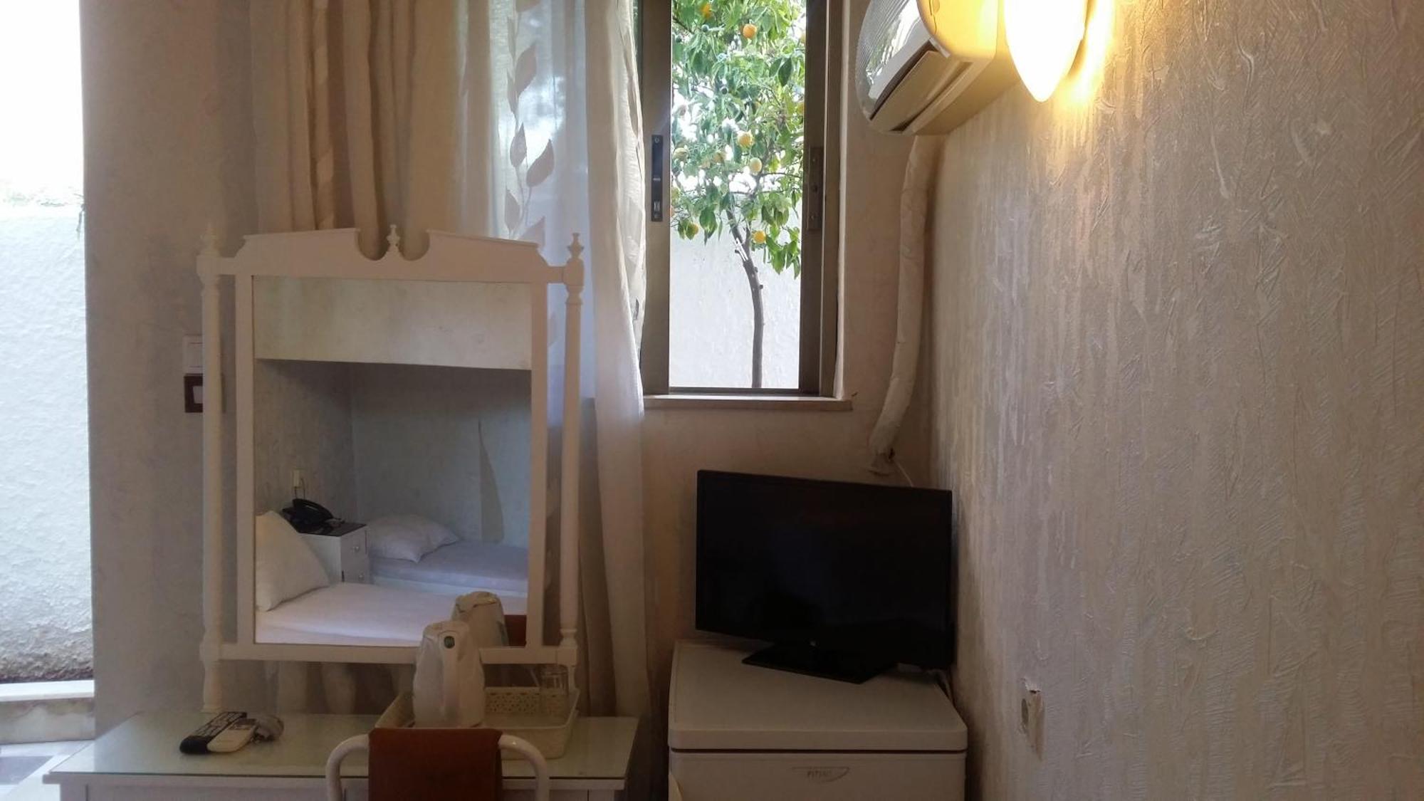 Rachel Hotel Αγία Μαρίνα Εξωτερικό φωτογραφία
