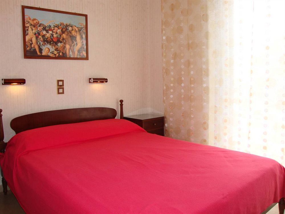 Rachel Hotel Αγία Μαρίνα Εξωτερικό φωτογραφία