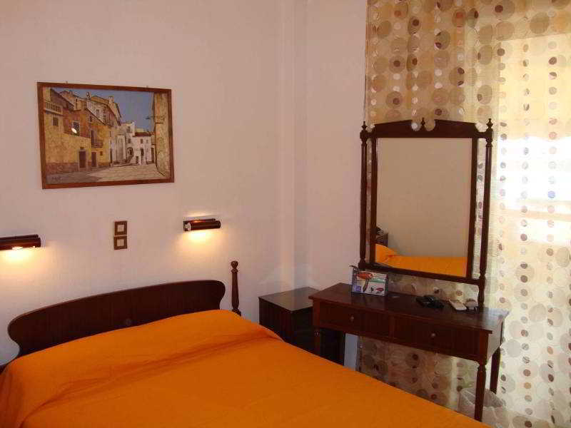 Rachel Hotel Αγία Μαρίνα Εξωτερικό φωτογραφία